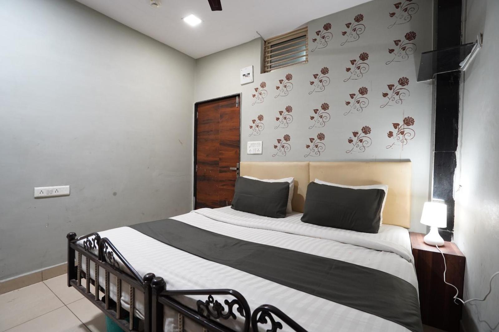 Hotel Sai Inn, Ahmedabad Airport Luaran gambar