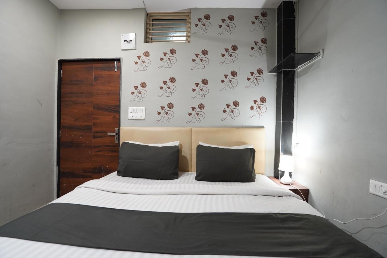 Hotel Sai Inn, Ahmedabad Airport Luaran gambar