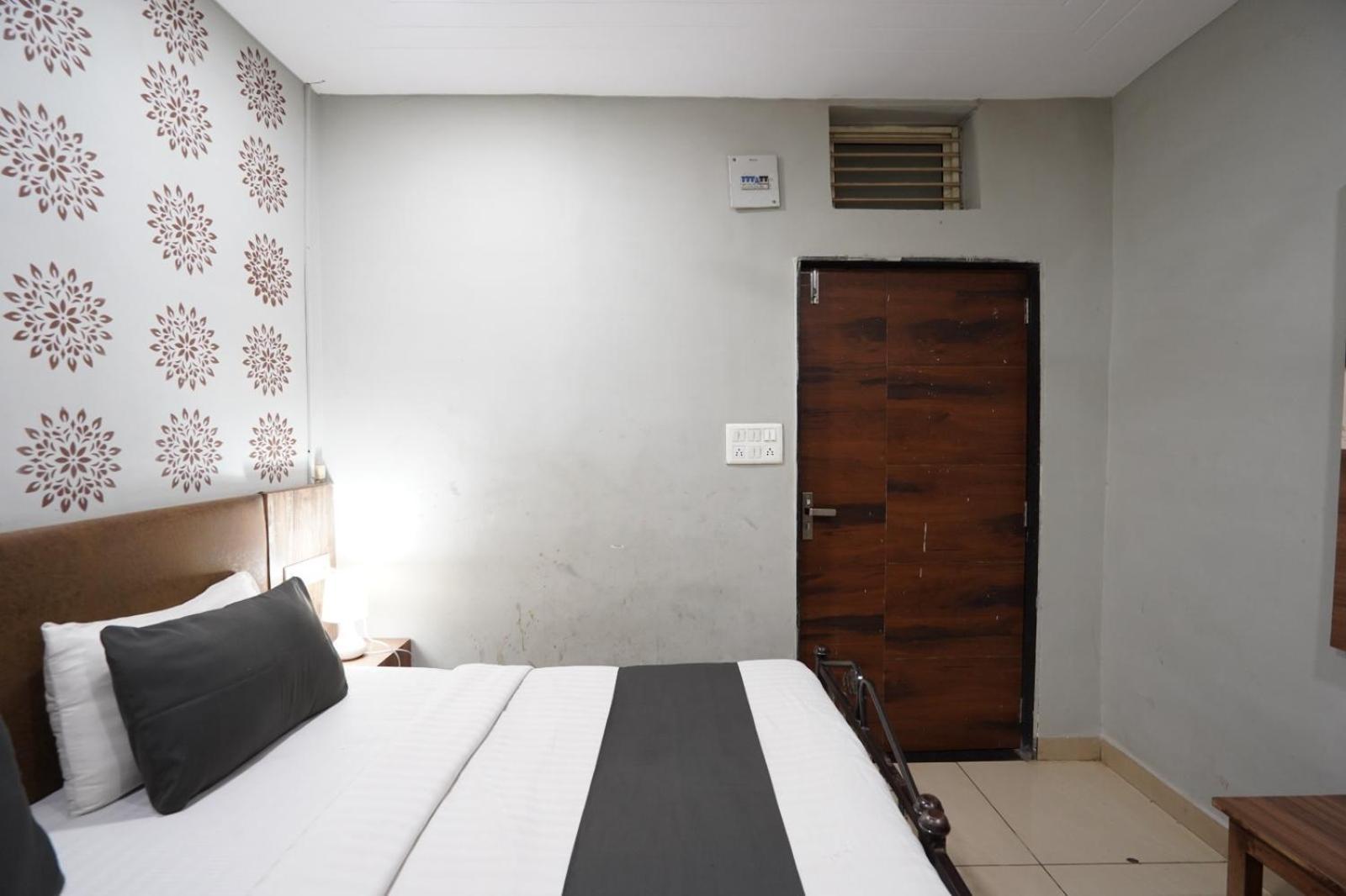 Hotel Sai Inn, Ahmedabad Airport Luaran gambar